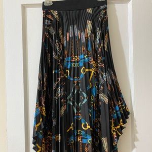 Gorgeous pleated print skirt